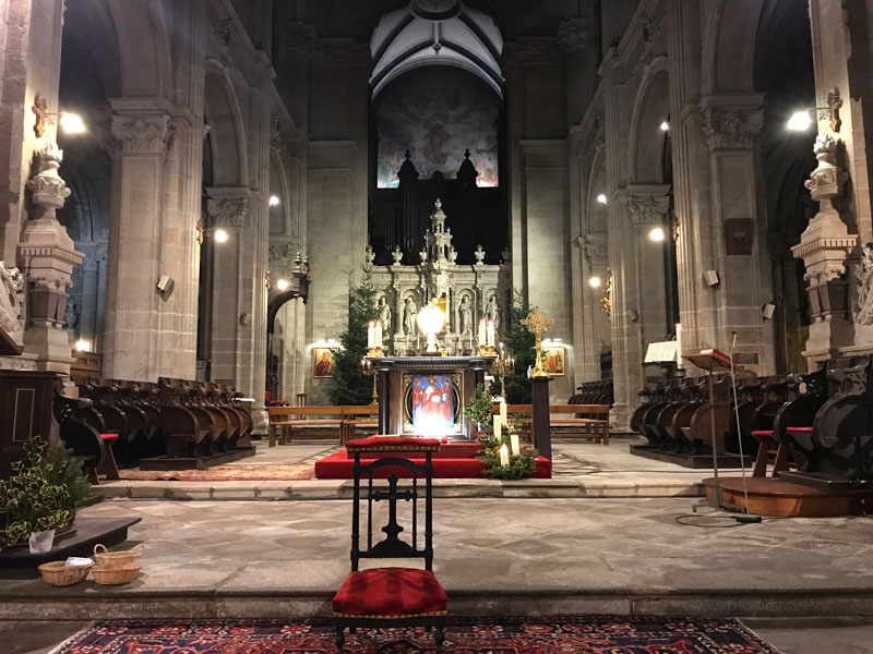 Adoration à la basilique de Sainte-Anne-d'Auray