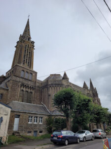 Église Charles de Blois à Auray (quartier de la gare)